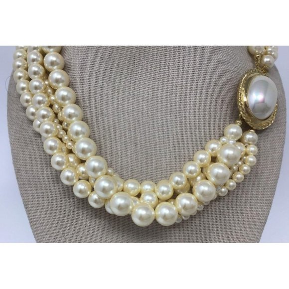 Carolee Multi-Layer Pearl Necklace Vintage -- 18" - Picture 4 of 5